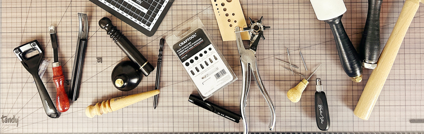 Essential Tools for Beginner Leathercrafters: Top 10 Must-Haves
