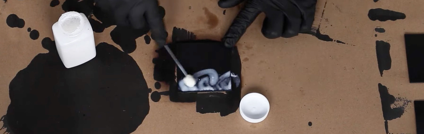 Choosing the Perfect Applicator: A Guide to Ideal Applicators for Leather Finishes