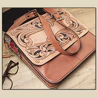 Horizontal Messenger Bag Kit #44426-00 Bonus Tooling Pattern