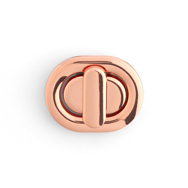Broche Ashford