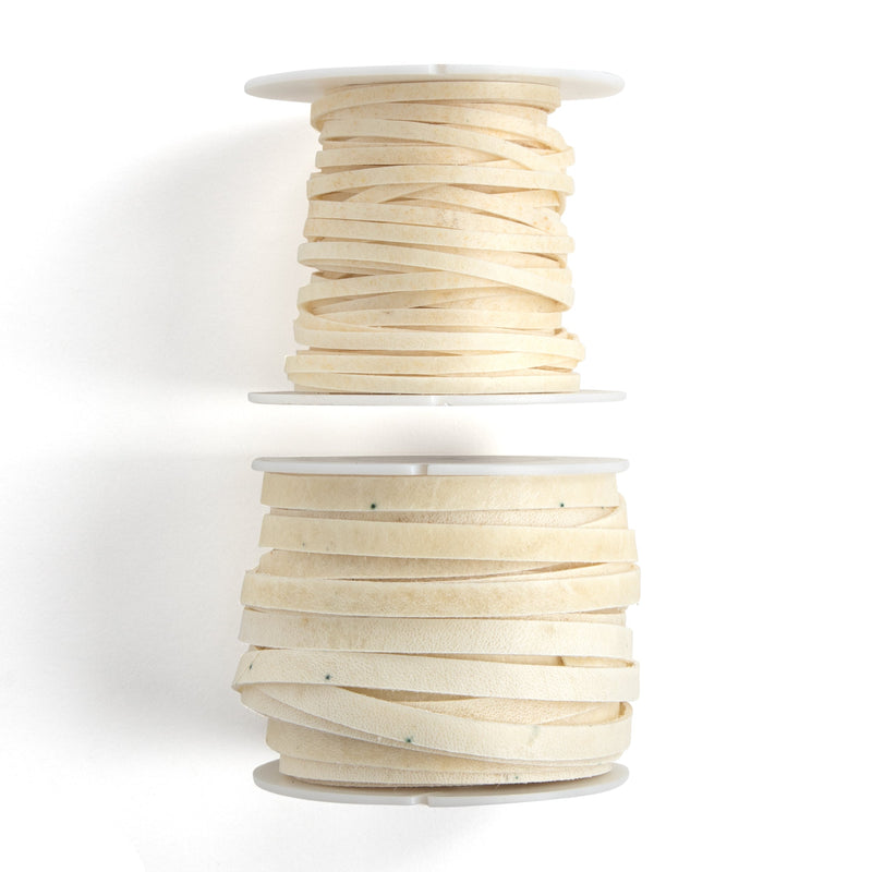 Dentelle en cuir brut