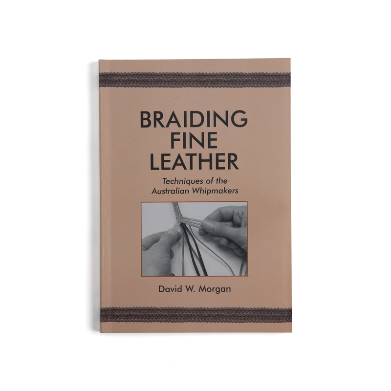 Tresser le livre en cuir fin