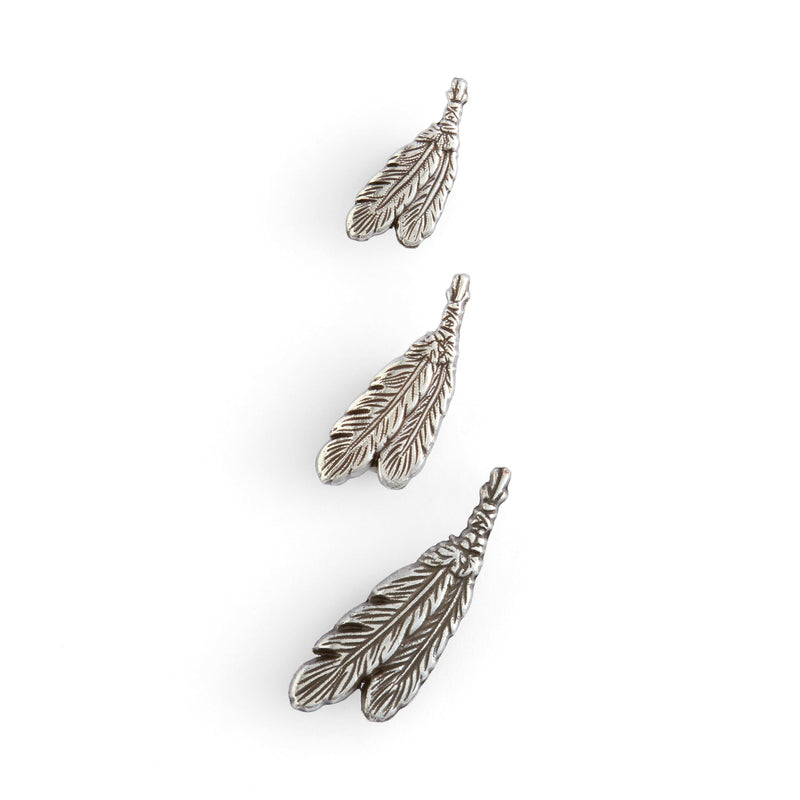 Two Feathers Conchos