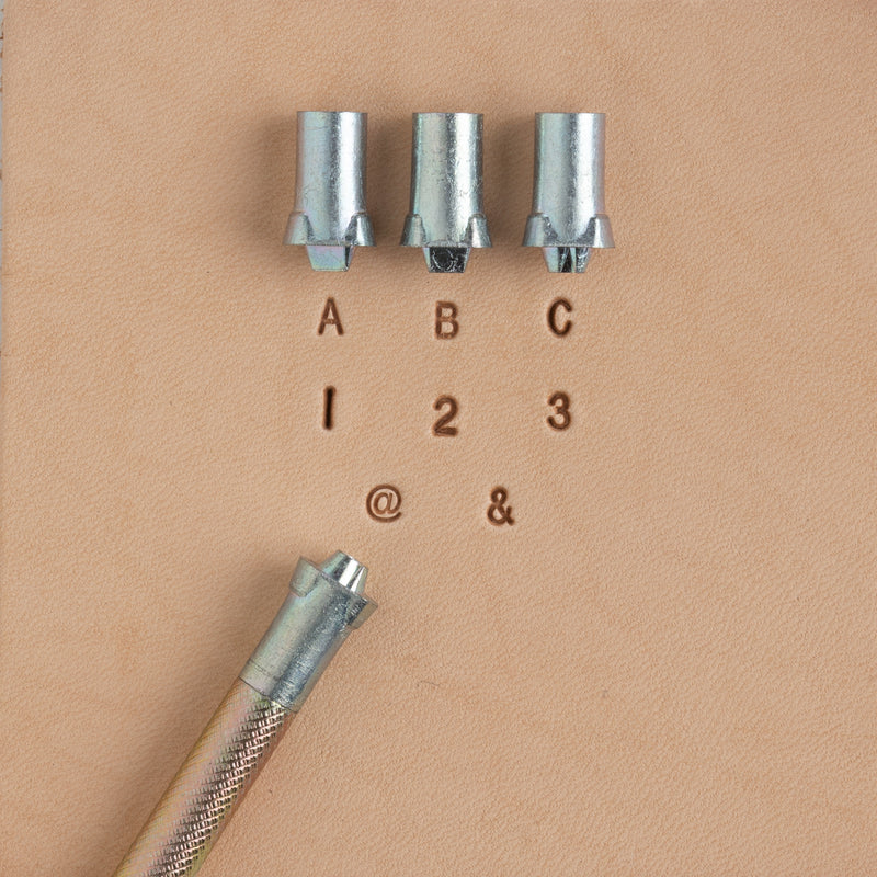 Jeu de matrices alphabet sans sérif étroites Craftool®